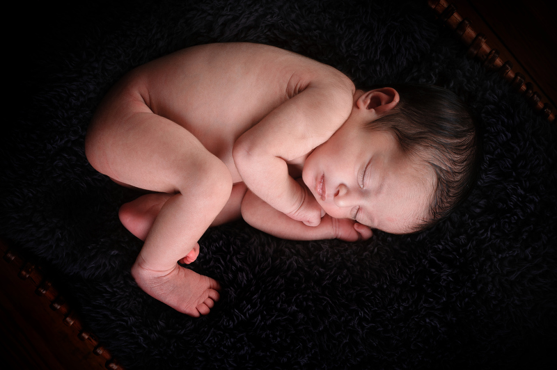 Sleeping-Newborn-Portrait-Photographer-Main-Line