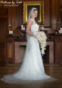 Bride wedding dress Monique Lhuillier Cairnwood Estate Bryn Athyn Pictures by Todd