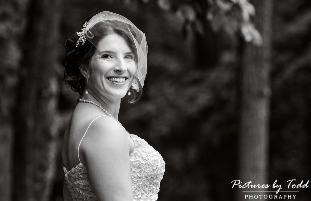 Black-and-white-photography-beautiful-bride