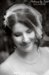 beautiful bride black and white photo wedding veil