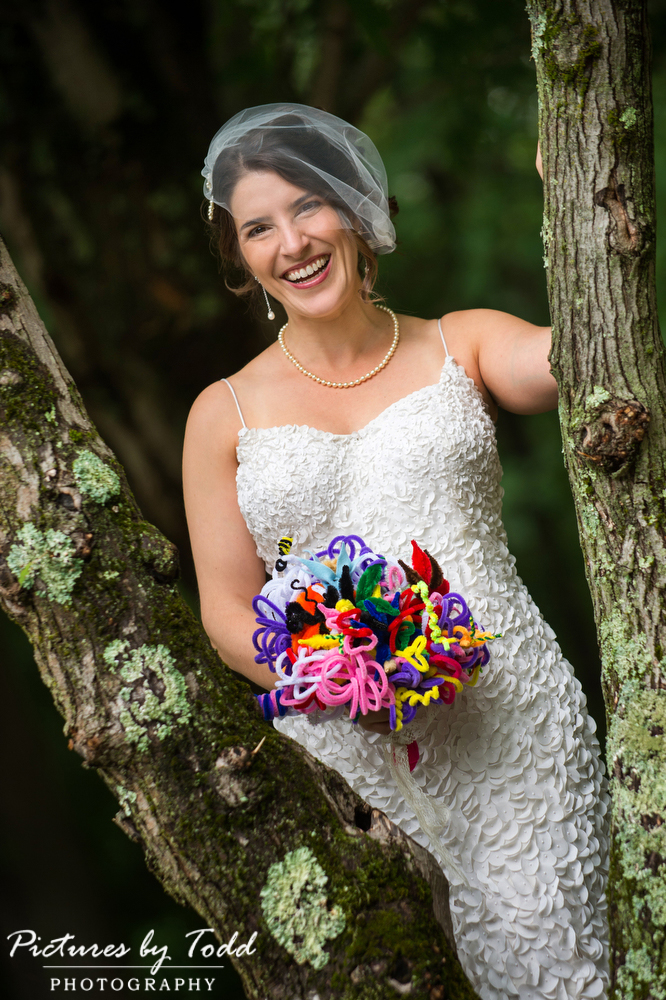 beautiful-bride-crafty-unique-wedding-bouquet