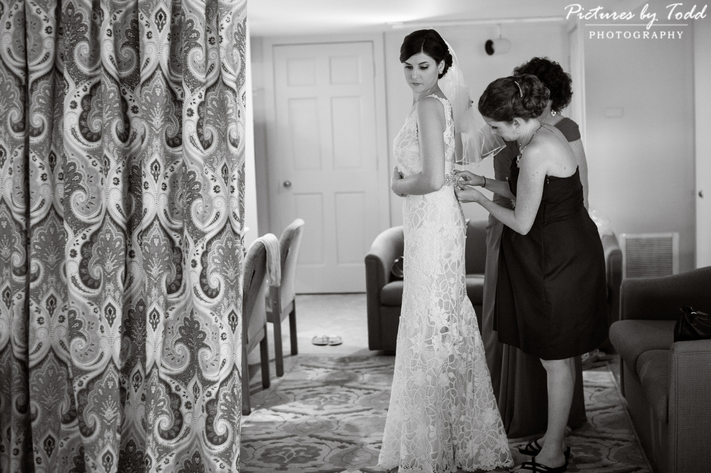 Black-White-Wedding-Photography-Pre-Wedding