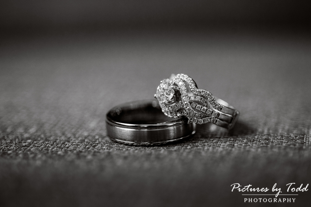 Wedding-Rings-Detail-Photography