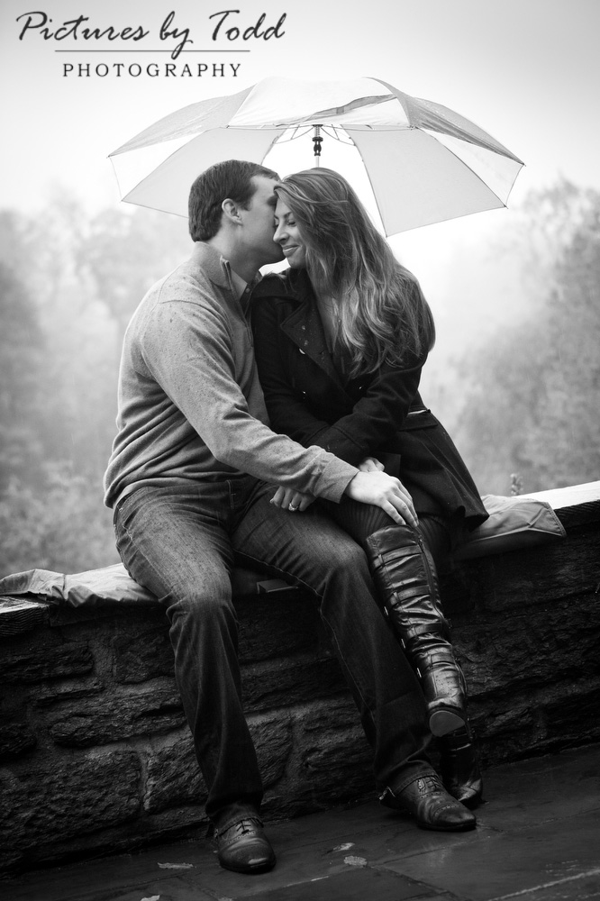 Engagement-photography-black-and-white-main-line-pictures-by-todd