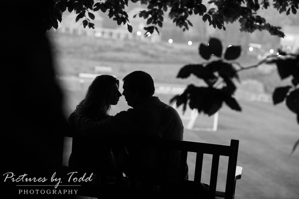 Engagement-photography-black-and-white-philadelphia-pictures-by-todd
