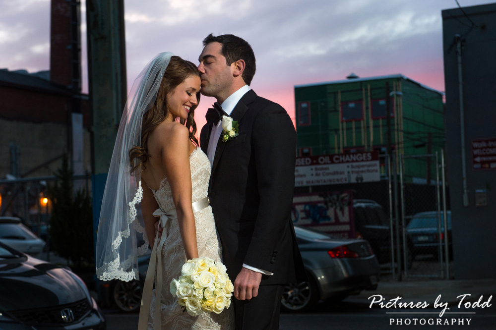 Front-and-Palmer-Bride-Groom-Portraits-Outside