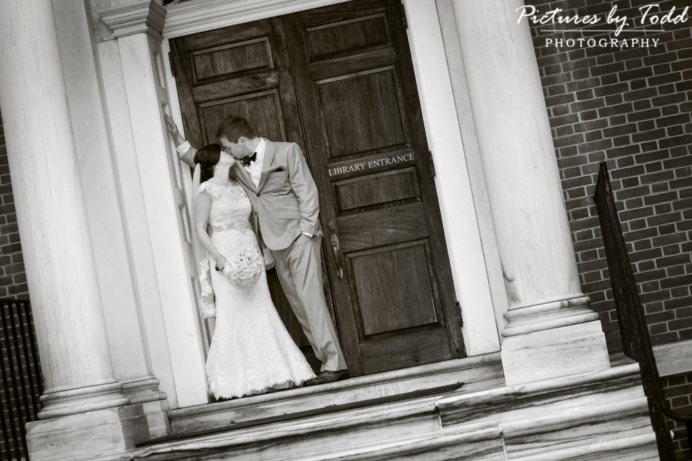 Philadelphia-Wedding-Photography-First-Bank-of-Philadelphia