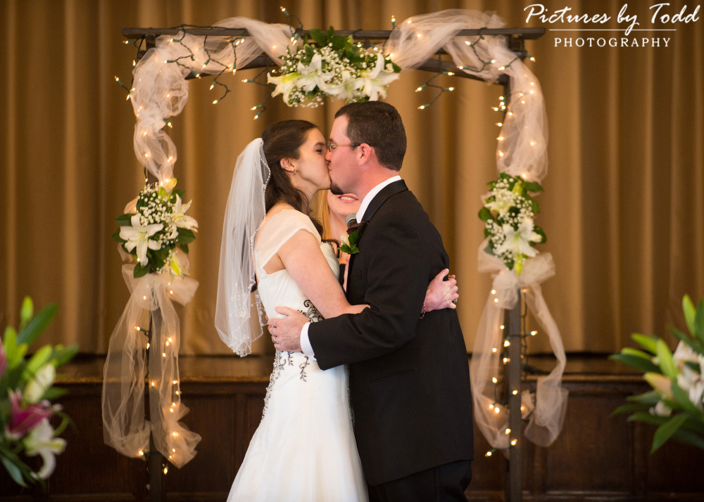 Merion-Tribute-House-Kiss-Indoor-Ceremony