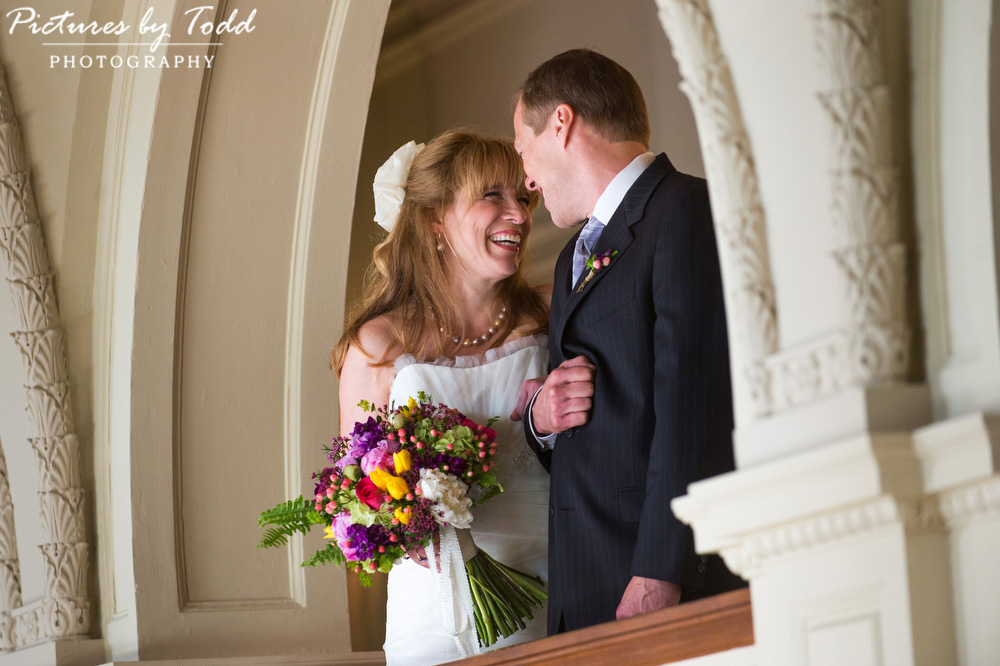 Bride-and-groom-in-love-weddings-Cairnwood