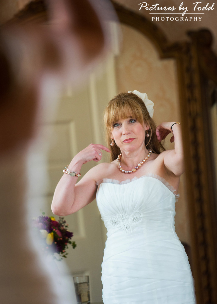 Getting-Ready-Bride-Wedding-Jewelry-Portraits-Cairnwood