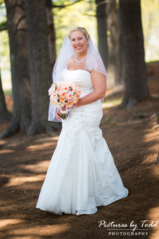 Pictures-By-Todd-Associate-Wedding-Photography-The-Place-On-The-Lake-Outdoor-Bridal-Portraits