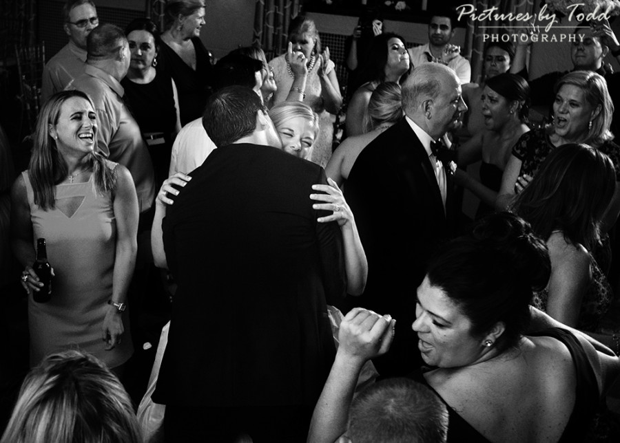 Black-White-Wedding-Photography-Merion-Tribute-House-Moments