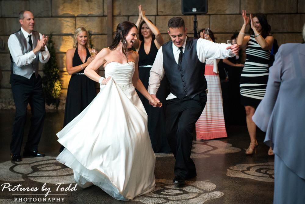 Bride-groom-dance-reception-pictures-by-todd