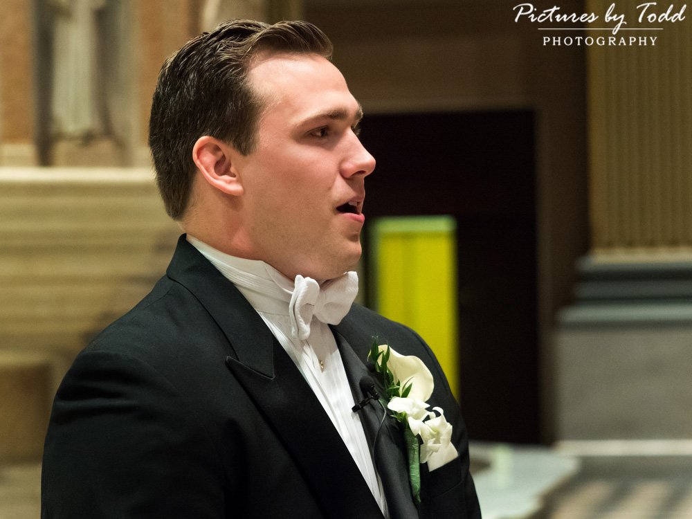 Cathedral-Basilica-of-Saints-Peter-and-paul-Wedding-Photos-Sweet-Moments