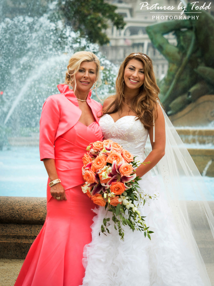Swann-Memorial-Fountain-Wedding-Photos-Mother-Bride-Photos