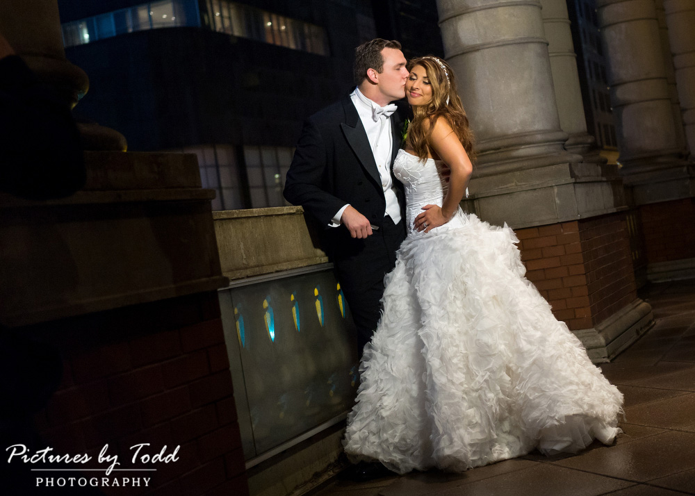philadelphia-marriott-downtown-wedding-Photography-Liberty-Ballroom-Balcony