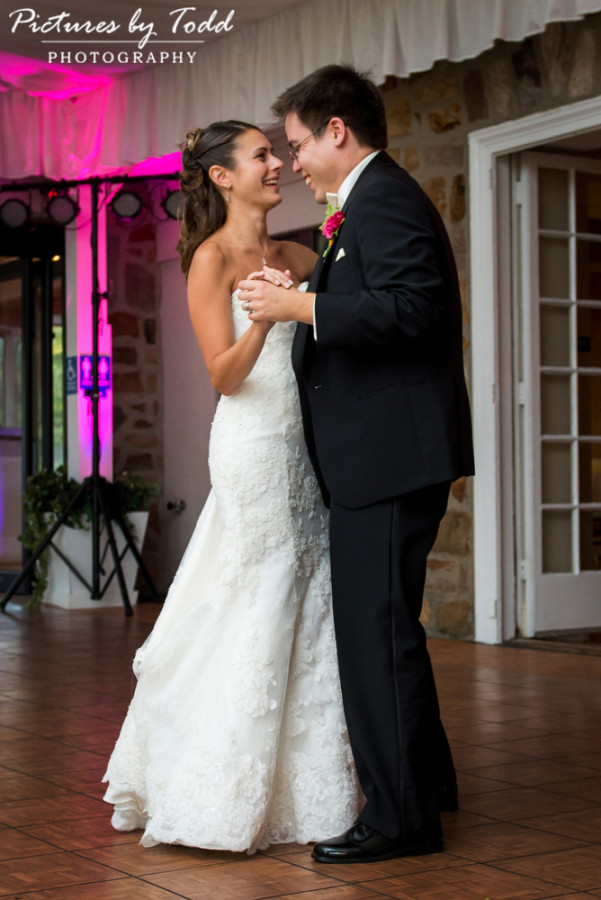Manor-House-Of-Prophecy-Creek-Wedding-First-Dance-Photos