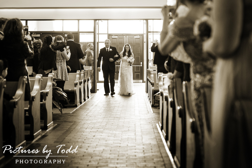 Phildadelphia-Wedding-Photographer-Photos-Church-Photos-Bride