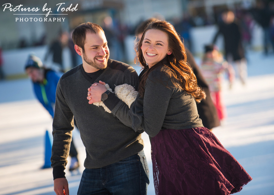 Winter-Engagament-Session-Philadelphia-Skating-Snow-Fires-Downtown