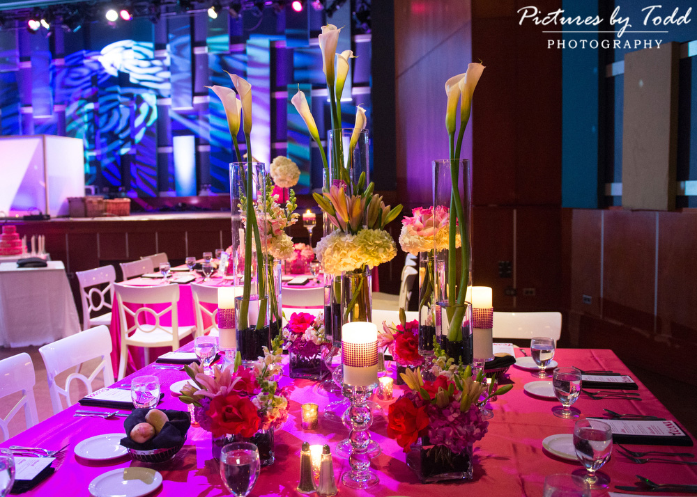 Exceptional-Events-Flowers-Table-Decor-Amzing-World-Cafe-Live