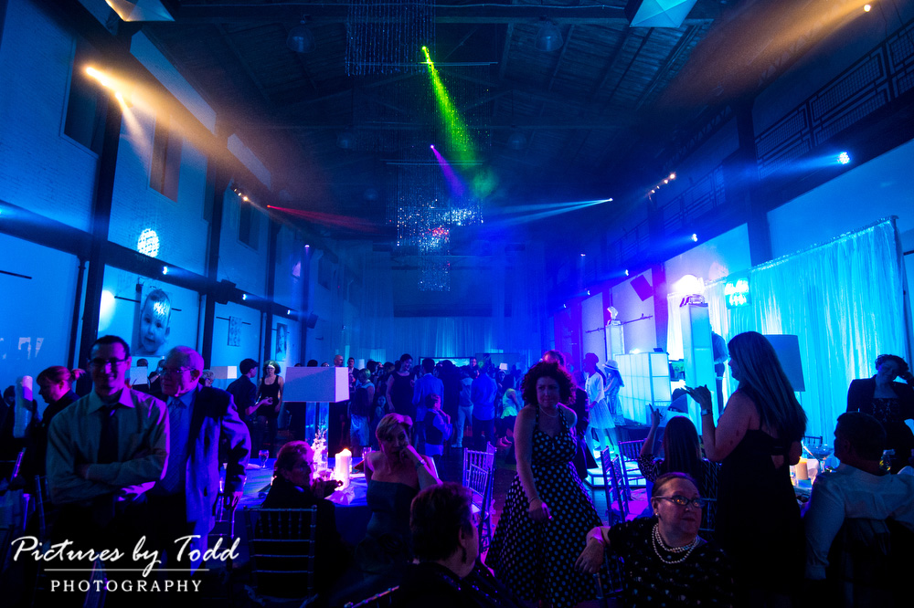 Skybox-Event-Center-Bar-Mitzvah-Dance-Club-Lighting
