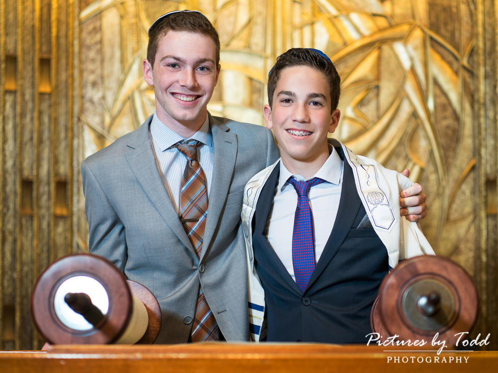 Temple-Har-Zion-Penn-Valley-Mitzvah-Photos-Brothers