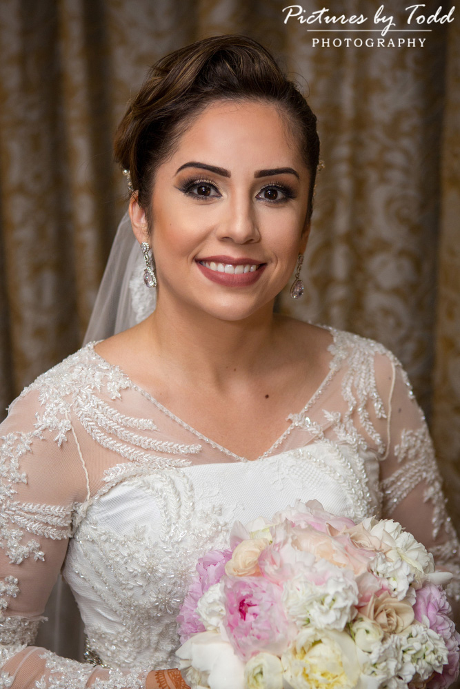 Associate-Wedding-Pictures-By-Todd-Close-up-Bridal-Portrait