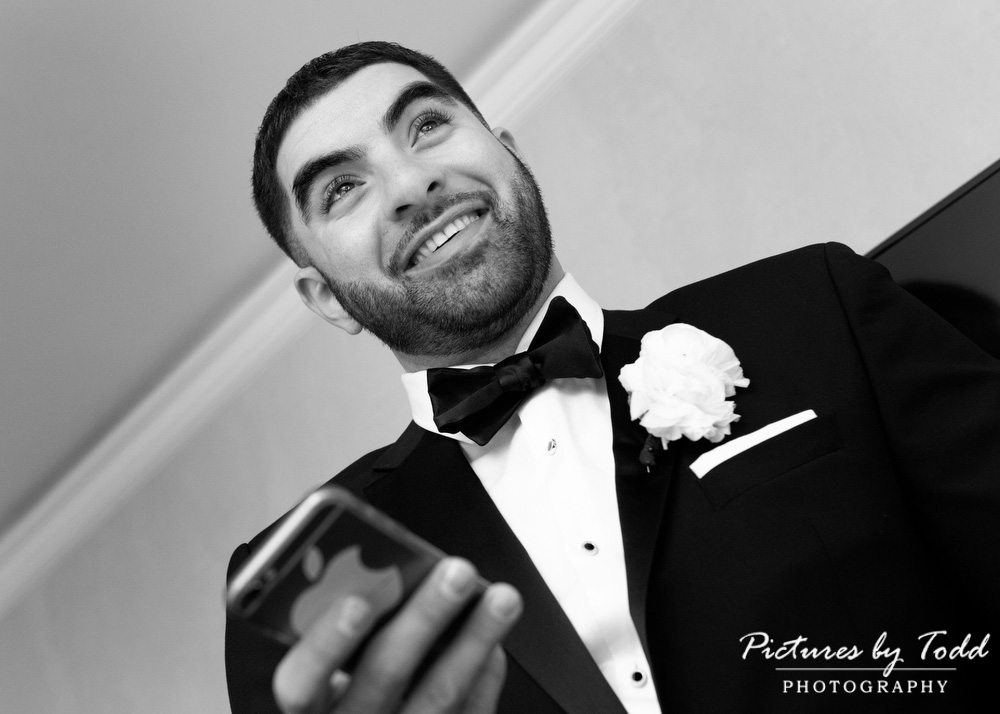 Black-White-Photos-Associate-Wedding-Pictures-By-Todd