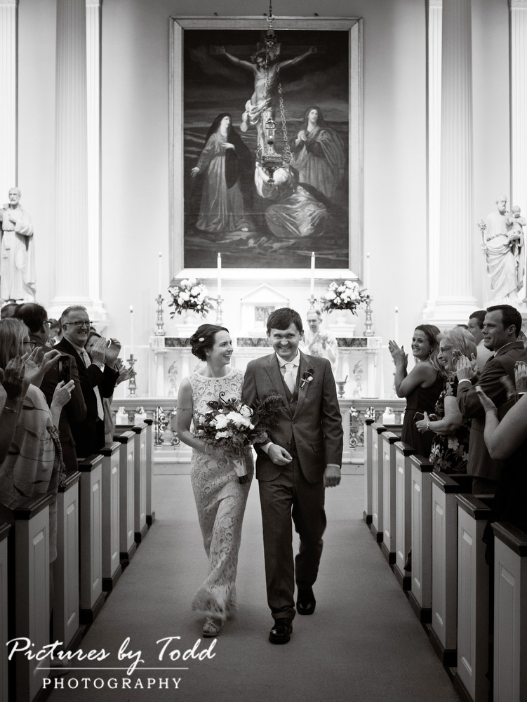 Black-White-Photos-Wedding-Day-St-Joesph-Church-Downtown-Philadelphia