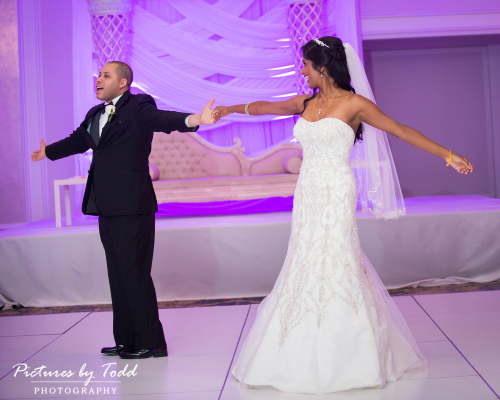 Hilton-Philadelphia-City-Avenue-Wedding-First-Dance-Photos
