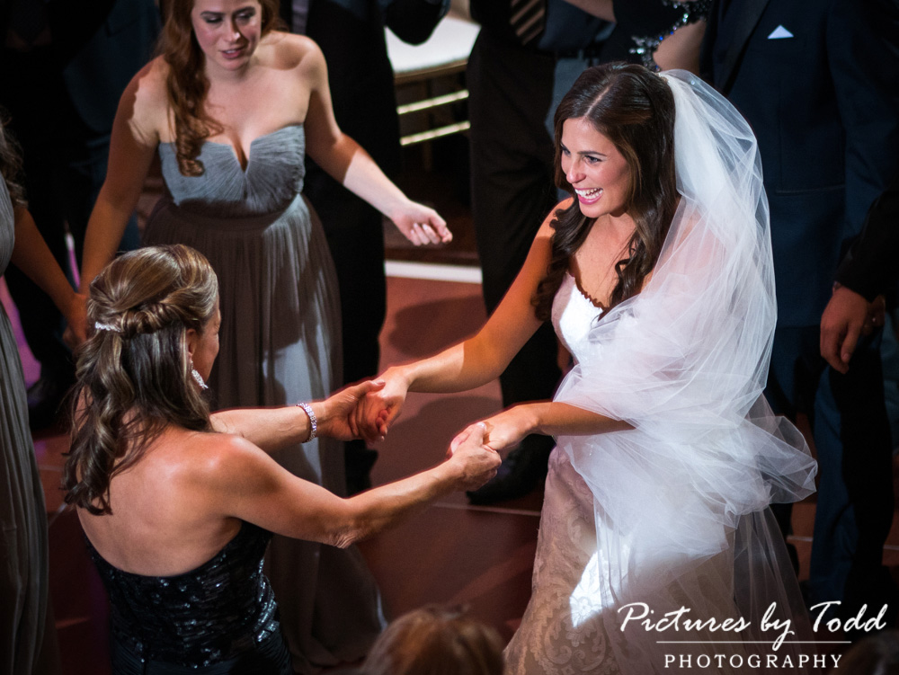 union-trust-finley-catering-wedding-candids-party-dance-photos