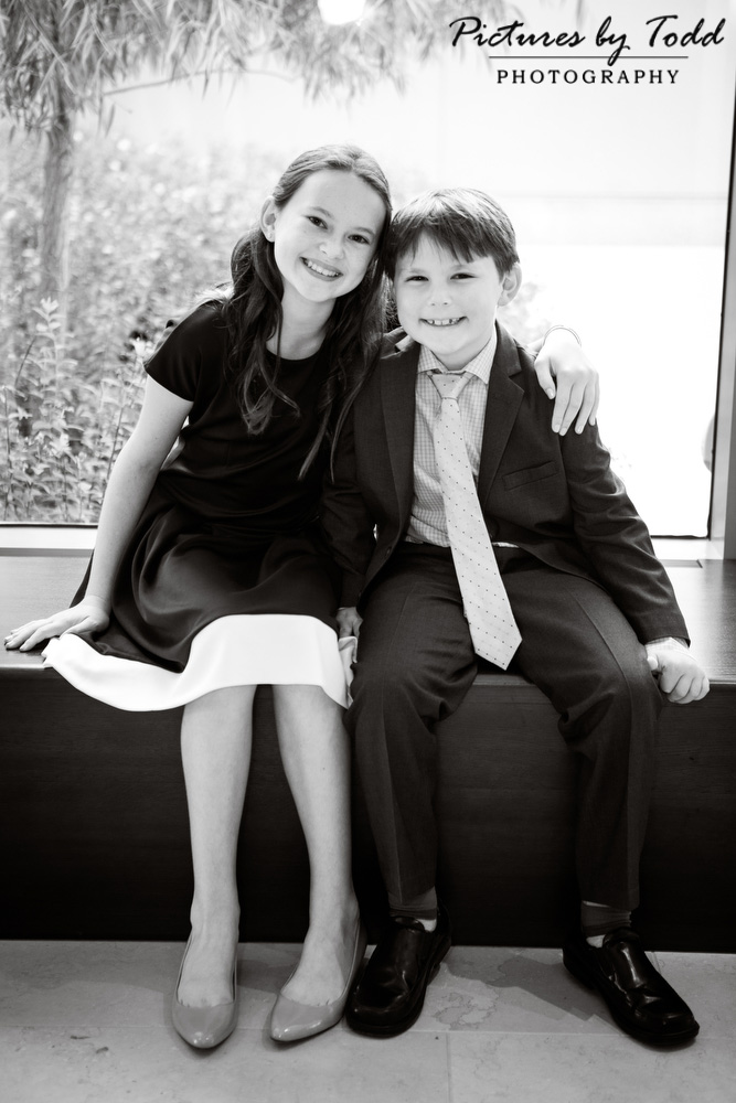 black-and-white-bat-mitzvah-smile-moment-special-family