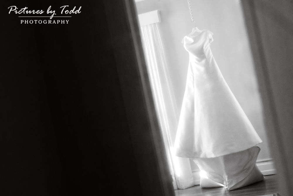 black-and-white-wedding-dress-san-patrick-castle-couture-elegant-classic-sweet-window-light