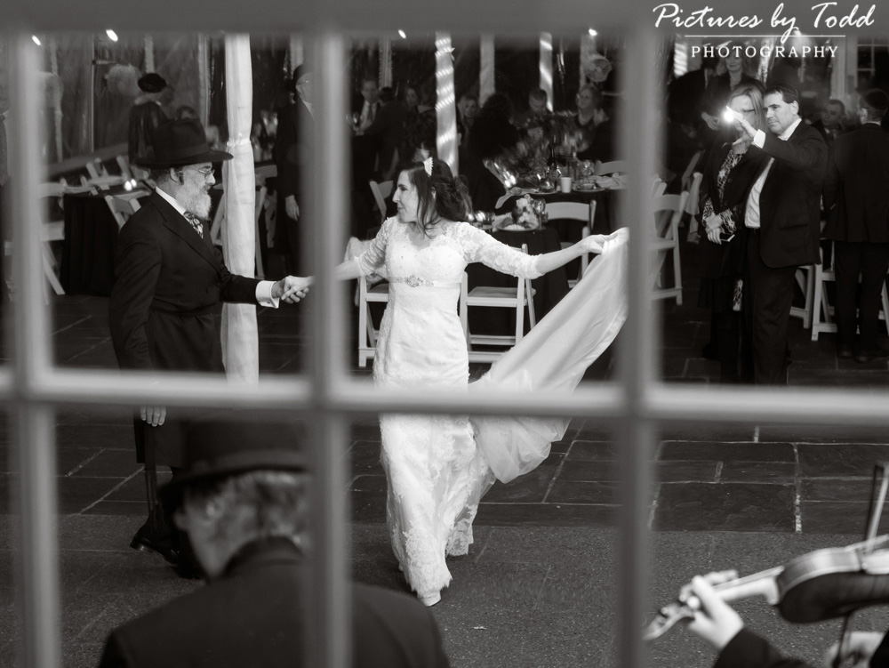 appleford-estate-pictures-by-todd-wedding-orthodox-jewish-first-dance