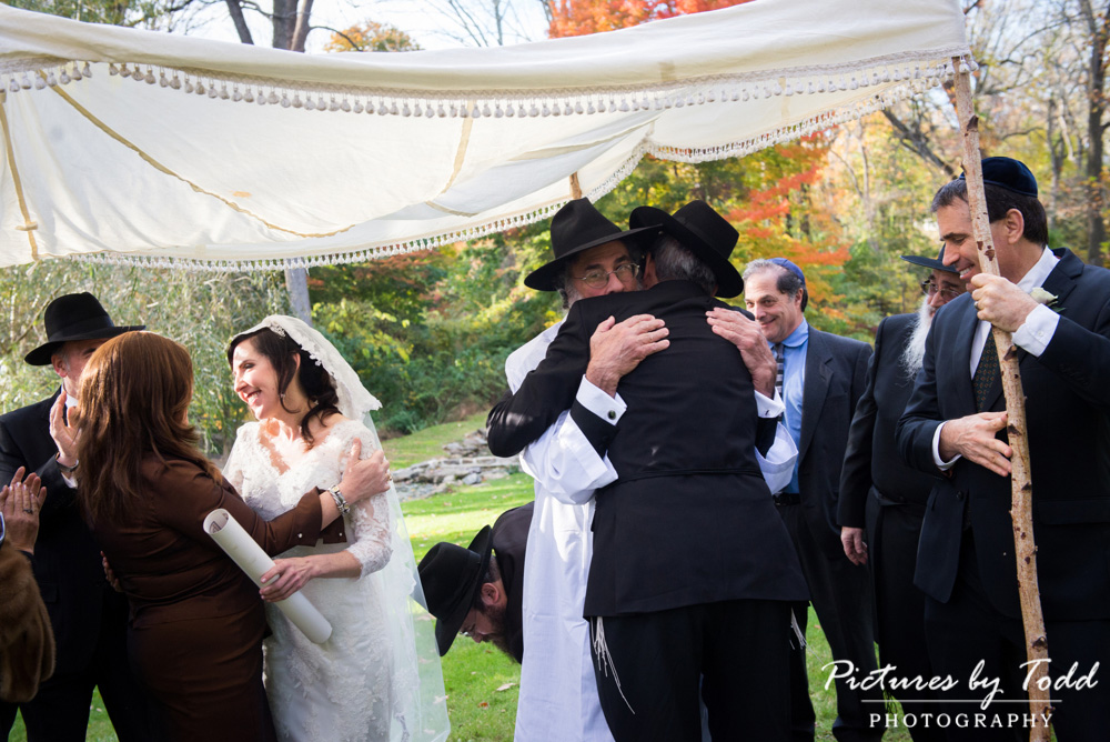 appleford-estate-pictures-by-todd-wedding-orthodox-jewish-outdoor-ceremony
