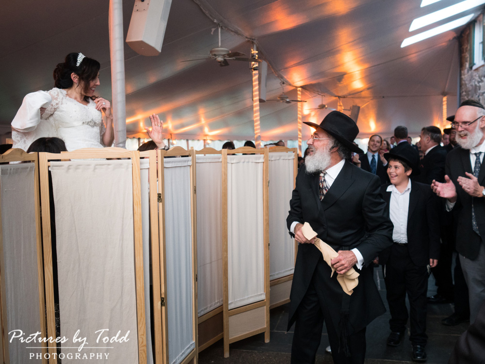 appleford-estate-pictures-by-todd-wedding-orthodox-jewish-moments-sweet