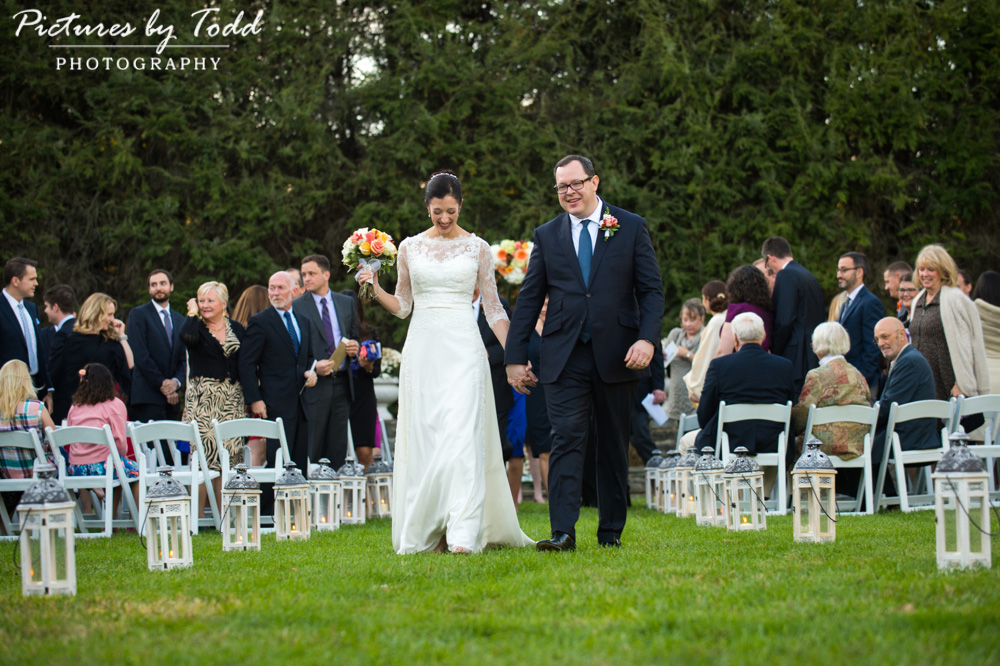 hilltop-house-wedding-outdoor-fall-philadelphia-photographer-bride-groom-wedding