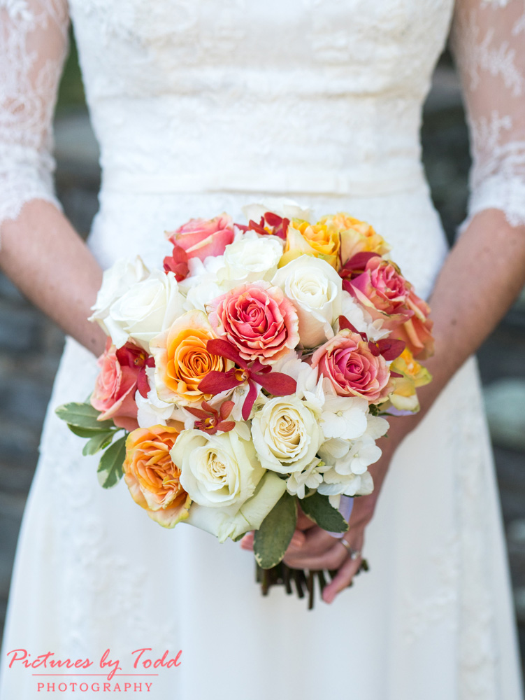 stacey-ballard-florist-pronovias-dress-bride-detail