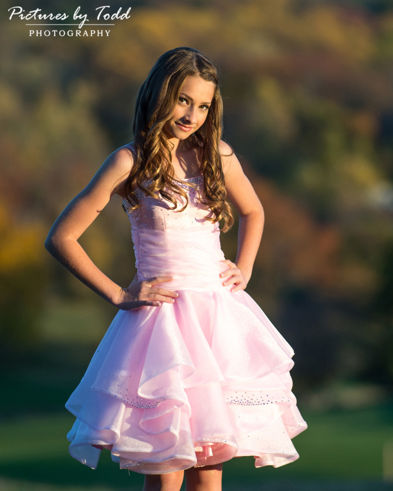 bat-mitzvah-outdoor-portrait-fall-colors-smile-fall-background
