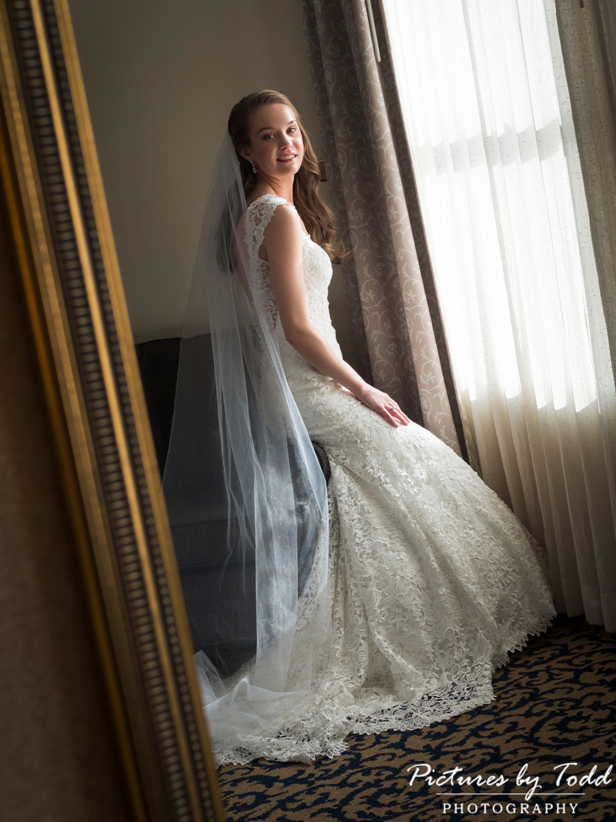 pictures-by-todd-bridal-portraits-thefranklin-hotel